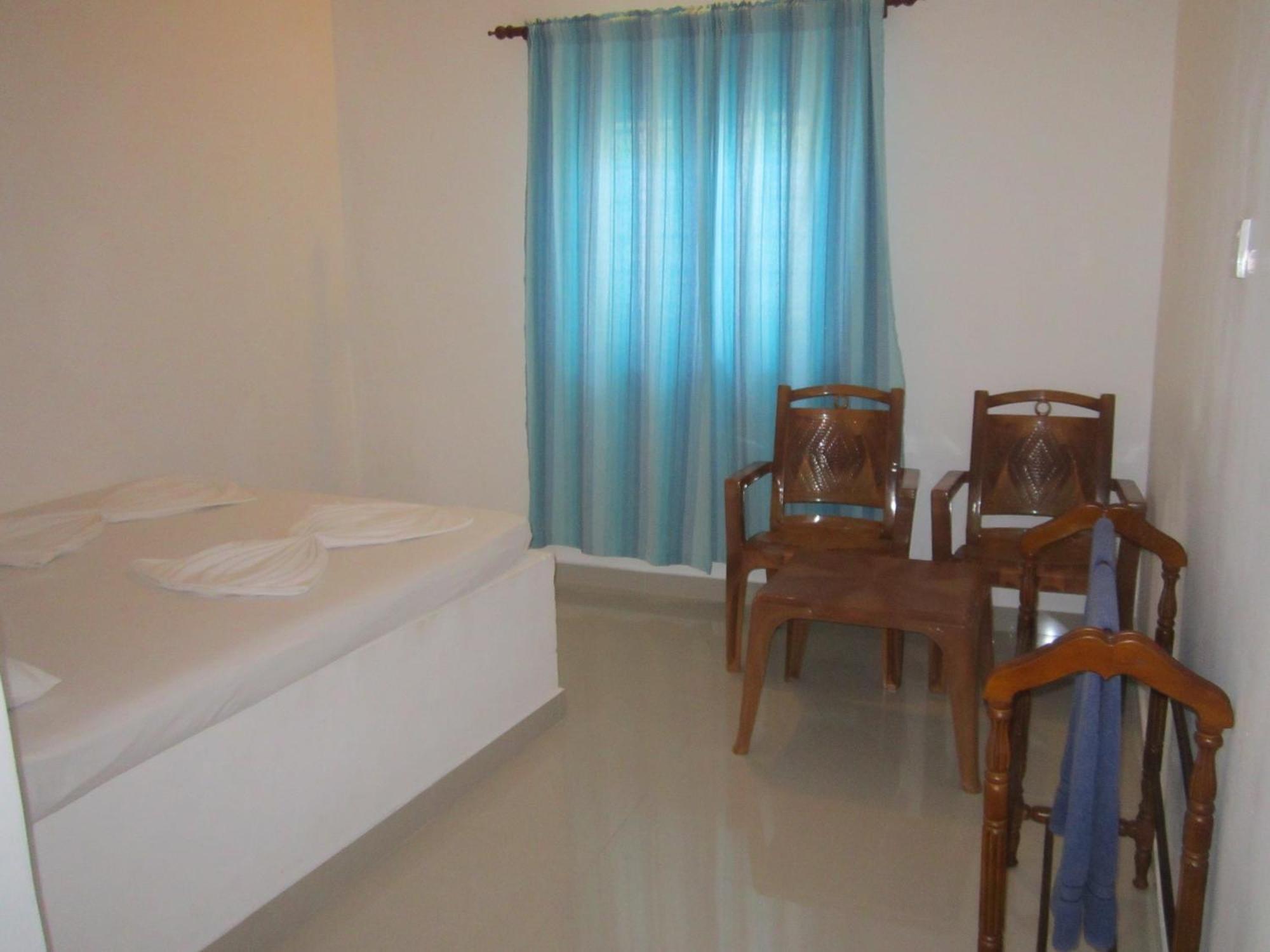 Anicia Beach House Negombo Extérieur photo