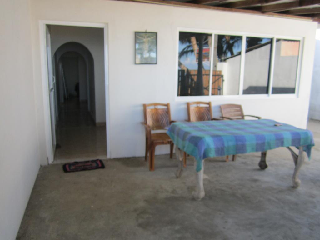 Anicia Beach House Negombo Extérieur photo