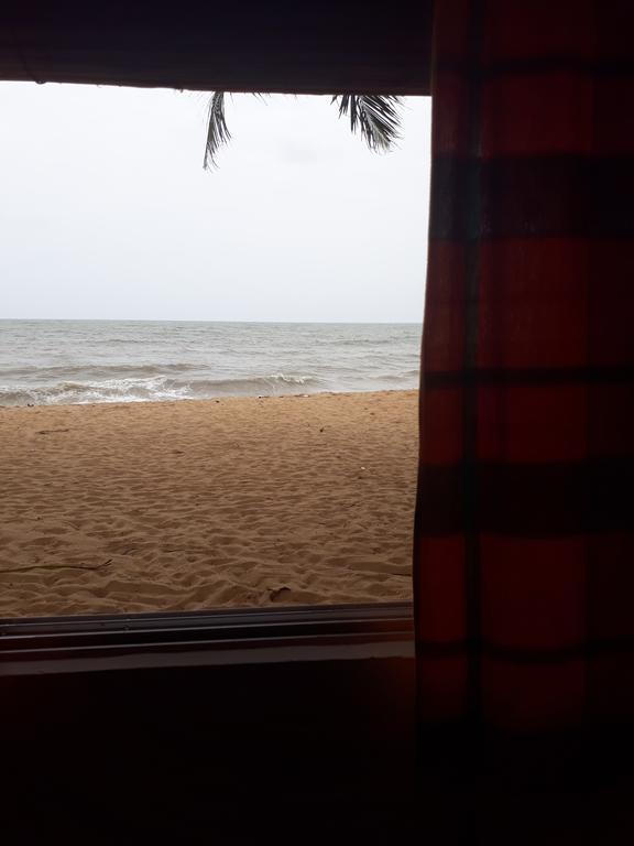 Anicia Beach House Negombo Extérieur photo