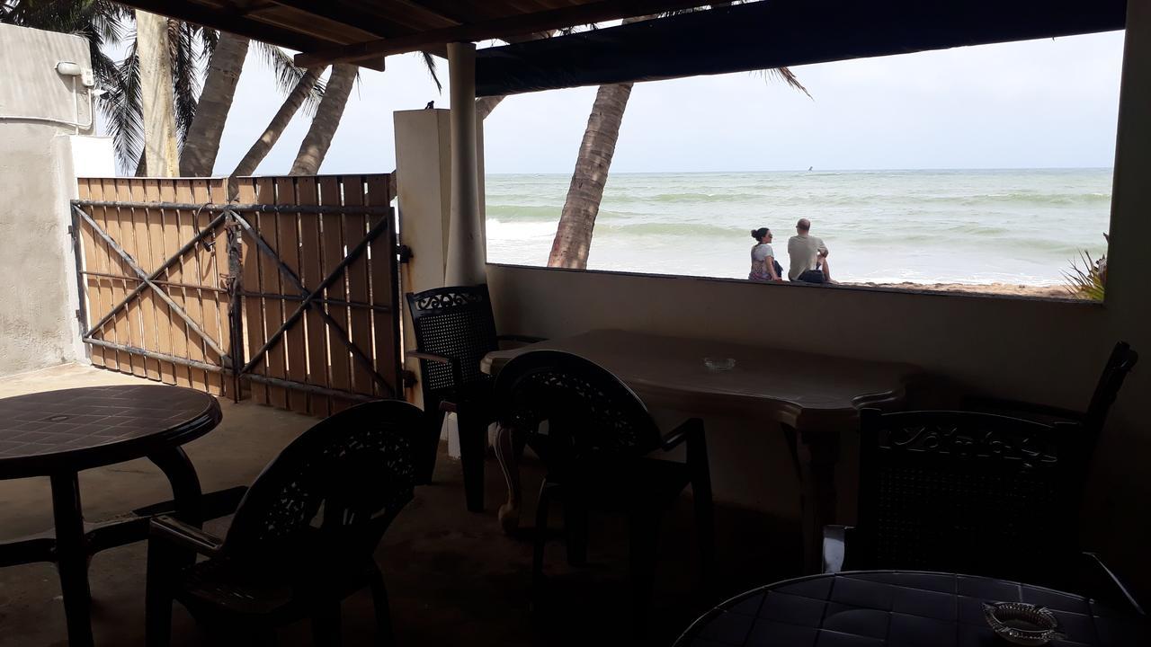 Anicia Beach House Negombo Extérieur photo