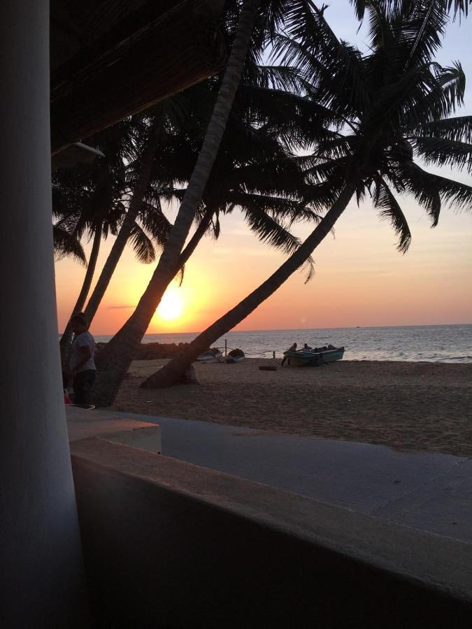 Anicia Beach House Negombo Extérieur photo
